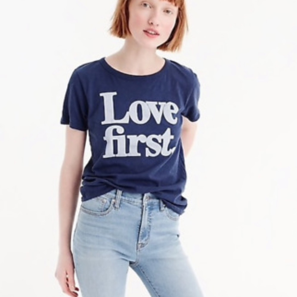 JCREW NAVY GRAPHIC TEE
